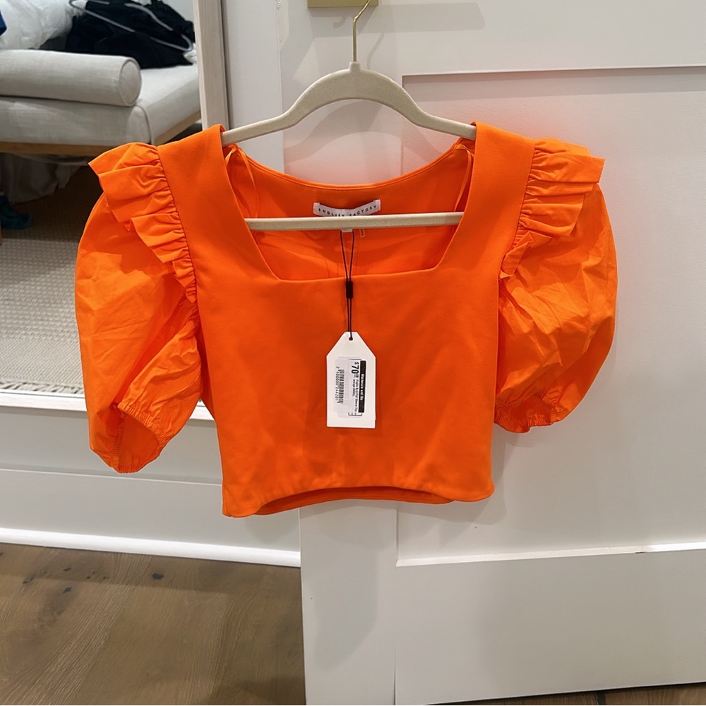 NWT TOP